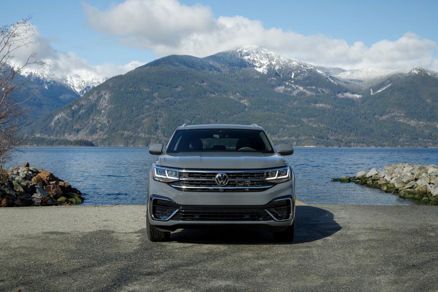  Volkswagen Atlas Cross Sport SEL R-Line 2020 года  (фото 38 из 43)